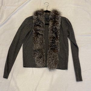 Cashmere cardigan with fur trim